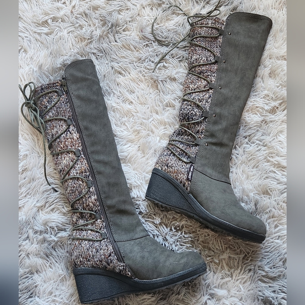 Muk Luks Women's Lace-Up Boots in Olive and Tweed